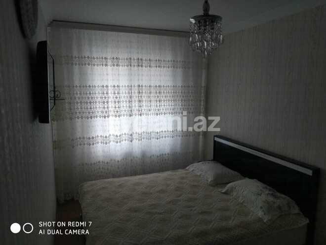 Sale, old building, 3 room, 75 m², Neftchilar m.