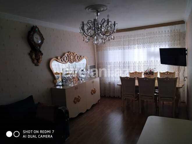 Sale, old building, 3 room, 75 m², Neftchilar m.