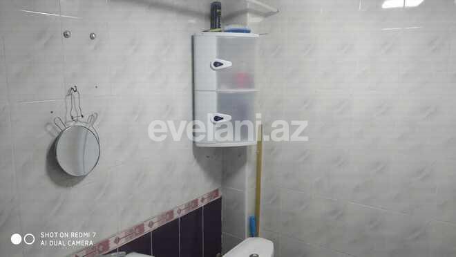 Sale, old building, 3 room, 75 m², Neftchilar m.