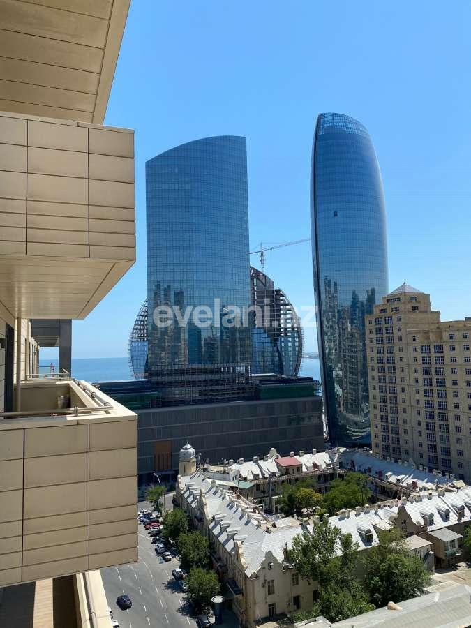 Satılır, yeni tikili, 5 otaqlı, 264 m², 28 may m.