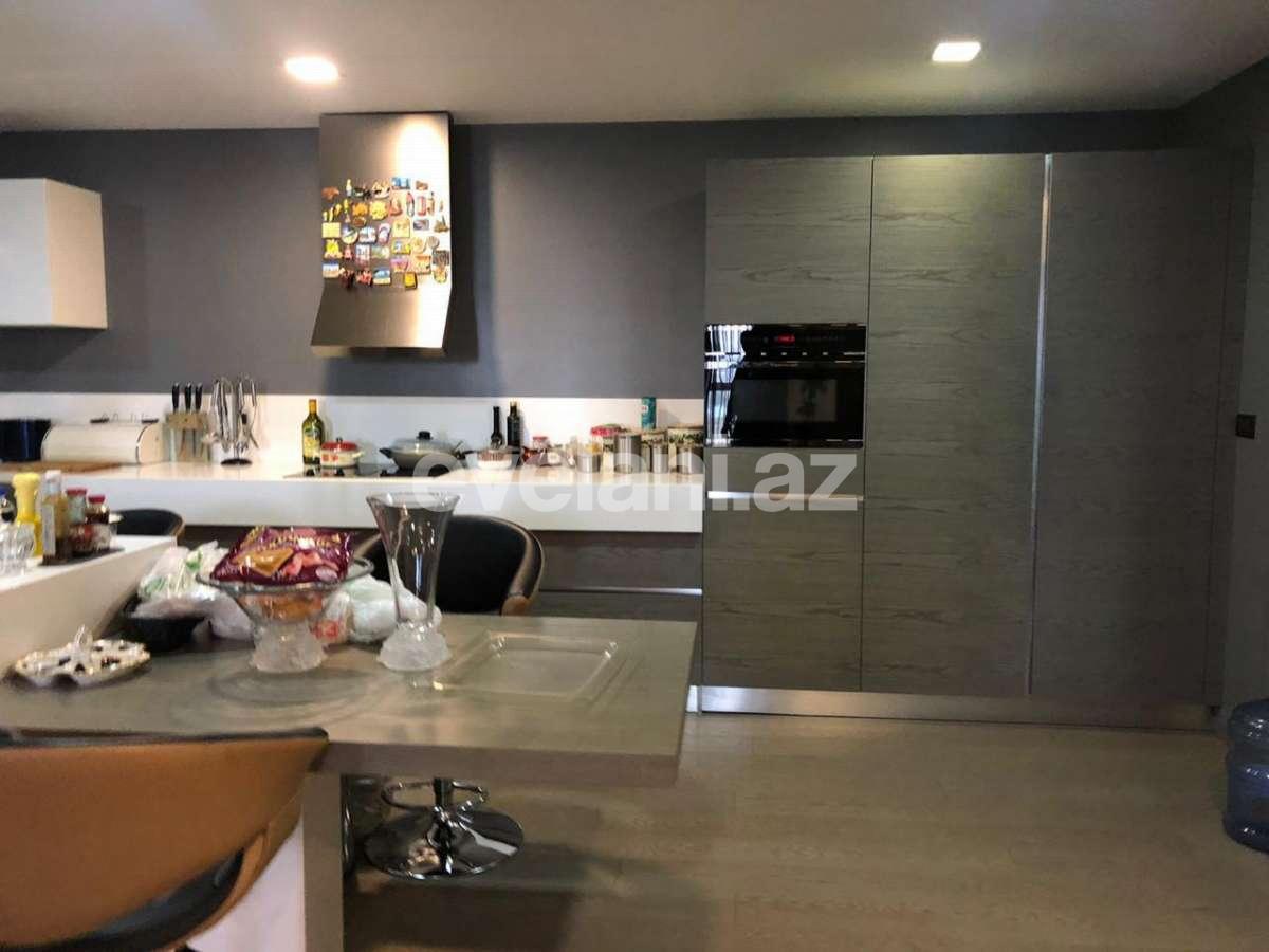 Satılır, yeni tikili, 5 otaqlı, 264 m², 28 may m.