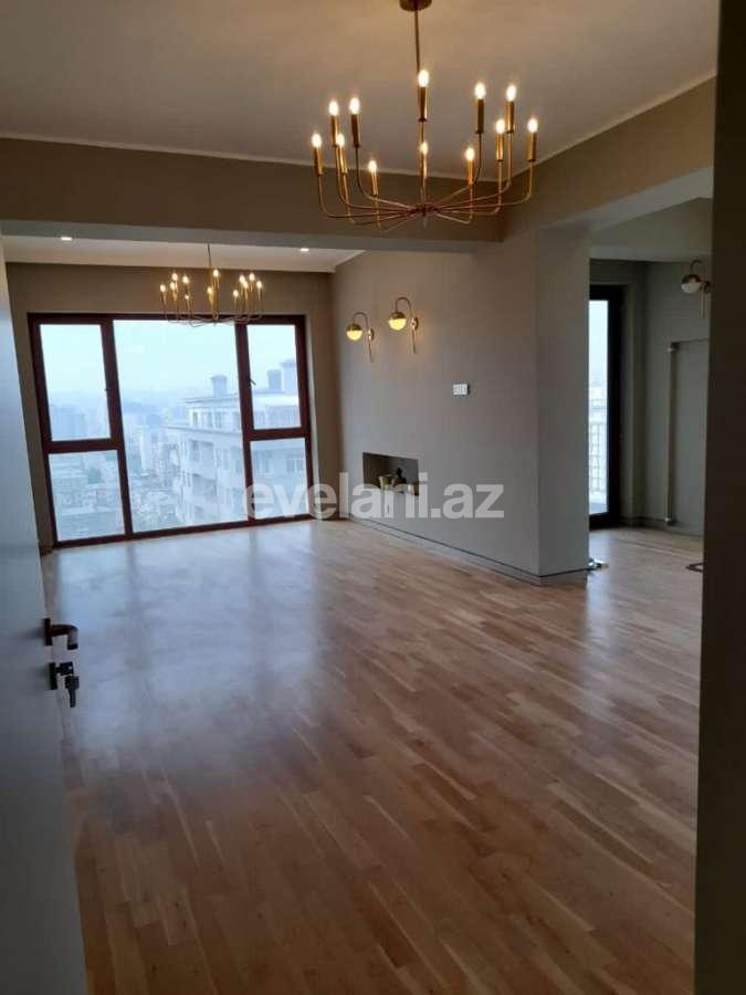 Satılır, yeni tikili, 4 otaqlı, 196 m², Şah İsmayıl Xətai m.