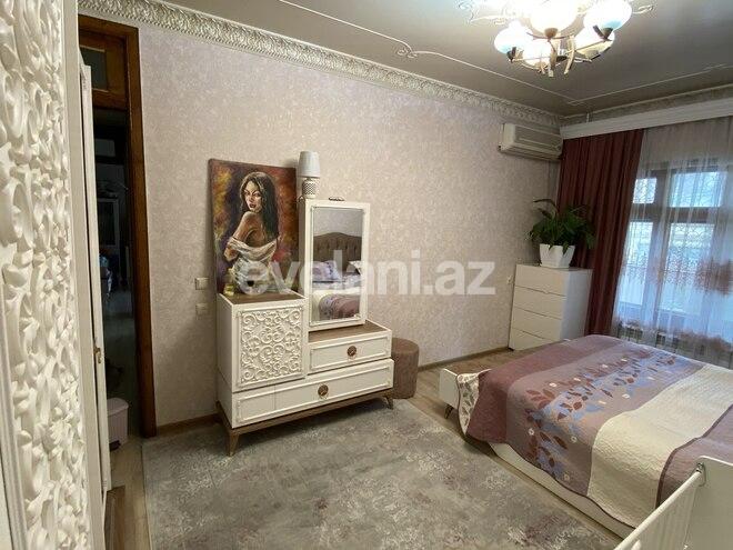 Satılır, köhnə tikili, 4 otaqlı, 120 m², Neftçilər m.