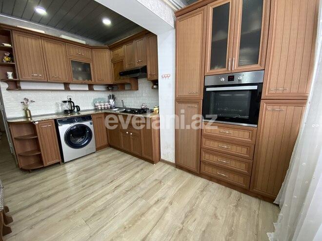 Satılır, köhnə tikili, 4 otaqlı, 120 m², Neftçilər m.