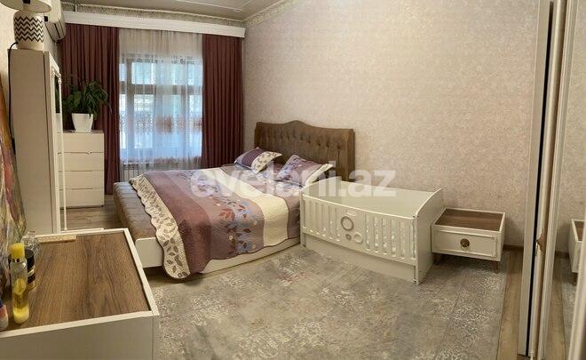 Satılır, köhnə tikili, 4 otaqlı, 120 m², Neftçilər m.