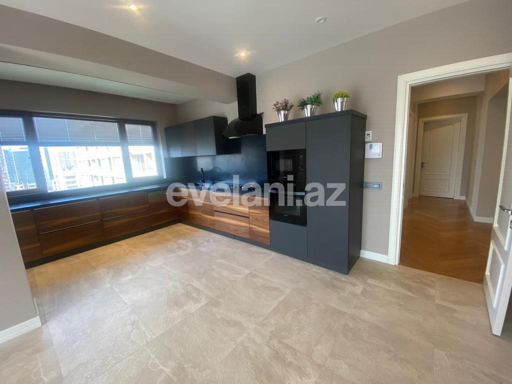 Satılır, yeni tikili, 4 otaqlı, 196 m², Şah İsmayıl Xətai m.