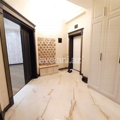 Продаётся, новостройка, 3-комнаты, 107 m², Иншаатчылар m.