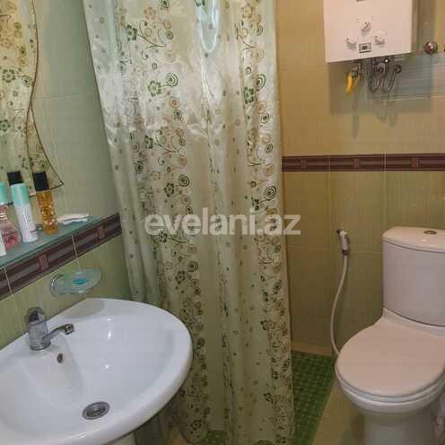 Satılır, köhnə tikili, 3 otaqlı, 80 m², Neftçilər m.