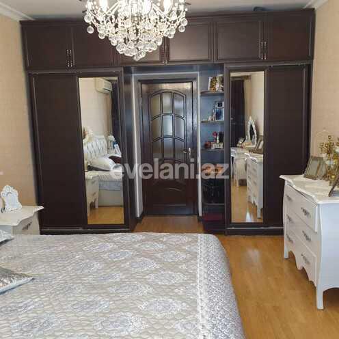 Satılır, köhnə tikili, 3 otaqlı, 80 m², Neftçilər m.