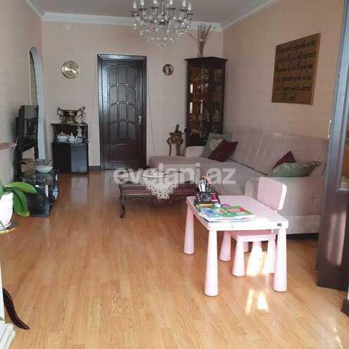 Satılır, köhnə tikili, 3 otaqlı, 80 m², Neftçilər m.