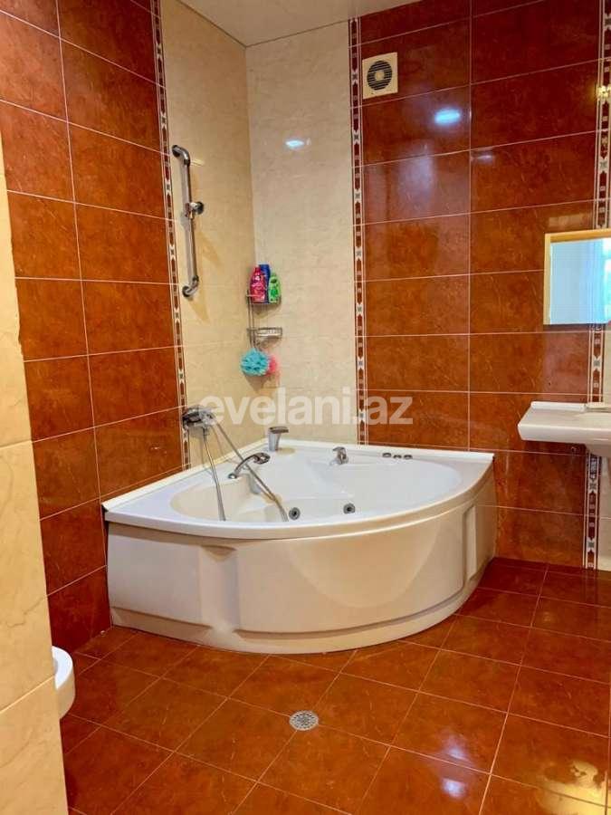 Satılır, villa, 8 otaqlı, 550 m², 6-cı mikrorayon q.