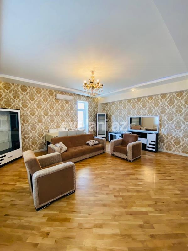 Satılır, yeni tikili, 2 otaqlı, 98 m², Azadlıq prospekti m.