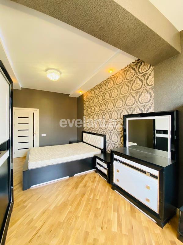 Satılır, yeni tikili, 2 otaqlı, 98 m², Azadlıq prospekti m.