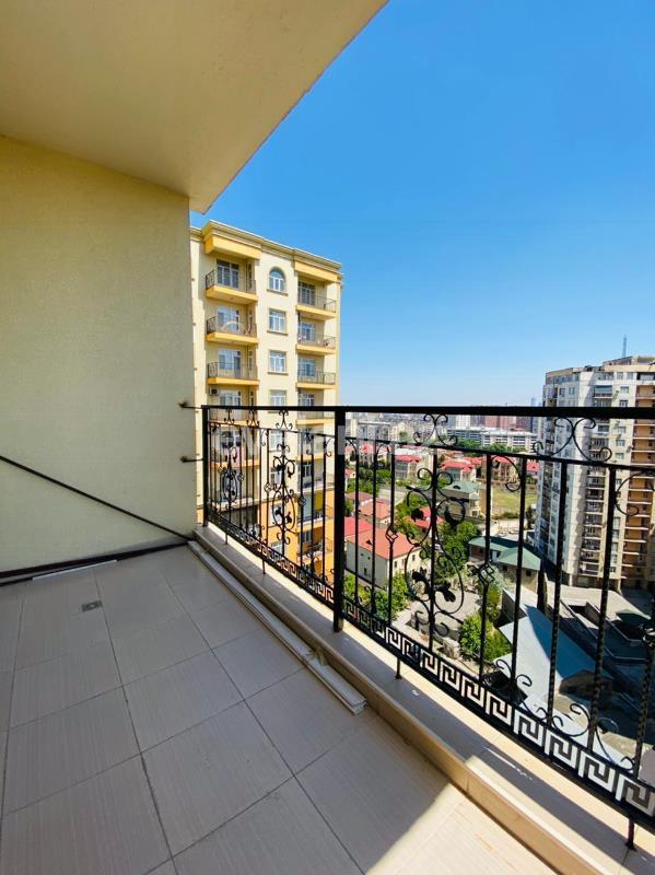 Satılır, yeni tikili, 2 otaqlı, 98 m², Azadlıq prospekti m.