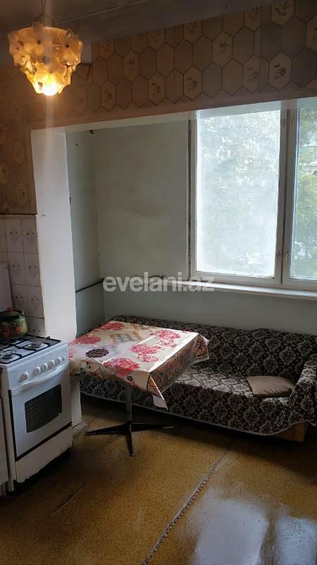 Sale, old building, 2 room, 55 m², Neftchilar m.