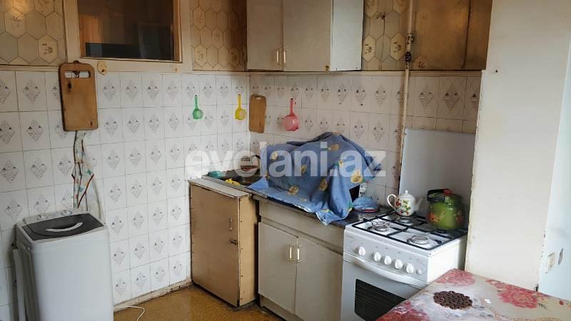 Sale, old building, 2 room, 55 m², Neftchilar m.