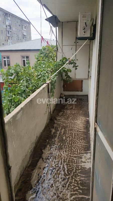 Sale, old building, 2 room, 55 m², Neftchilar m.