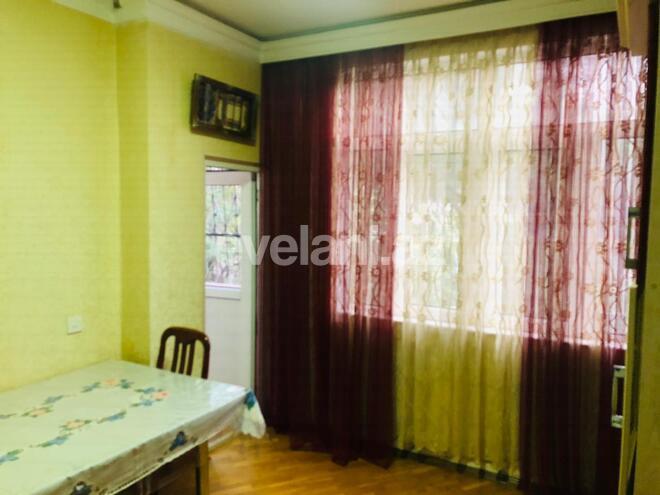 Satılır, köhnə tikili, 3 otaqlı, 85 m², Nəsimi r.