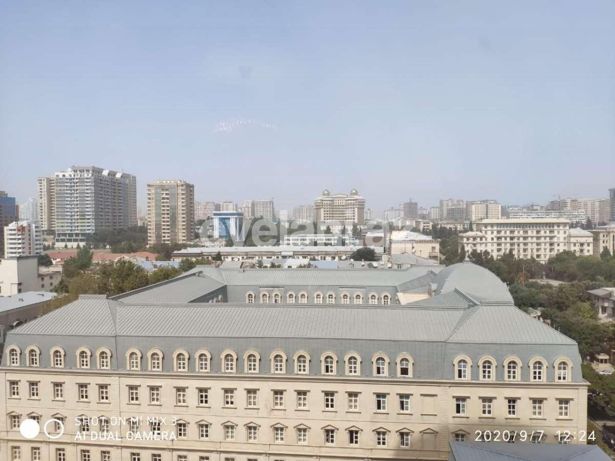 Satılır, yeni tikili, 3 otaqlı, 165 m², 28 may m.