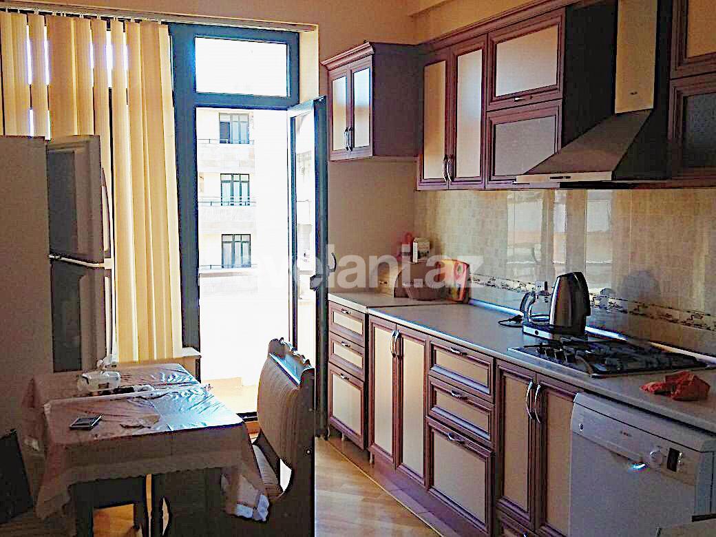 Satılır, yeni tikili, 3 otaqlı, 270 m², Şah İsmayıl Xətai m.