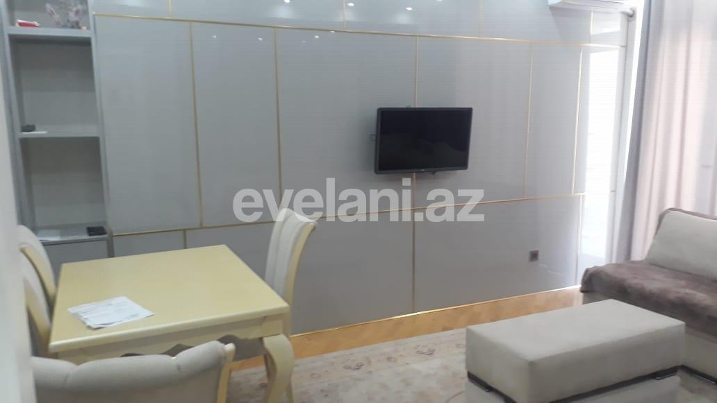 Satılır, yeni tikili, 2 otaqlı, 60 m², İnşaatçılar m.