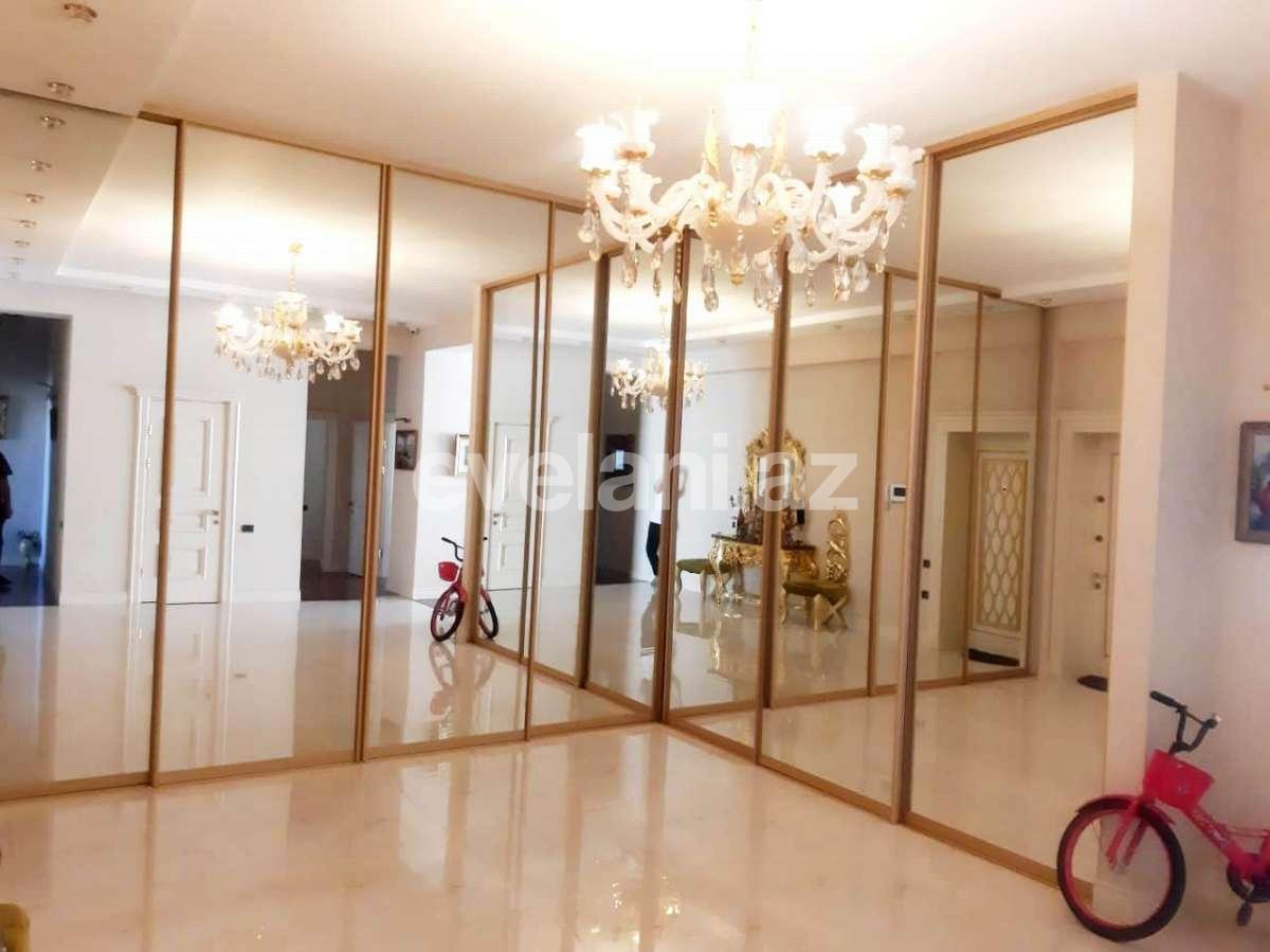 Satılır, yeni tikili, 4 otaqlı, 205 m², Elmlər Akademiyası m.