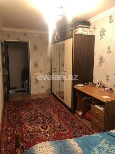 Satılır, köhnə tikili, 3 otaqlı, 65 m², Qara Qarayev m.