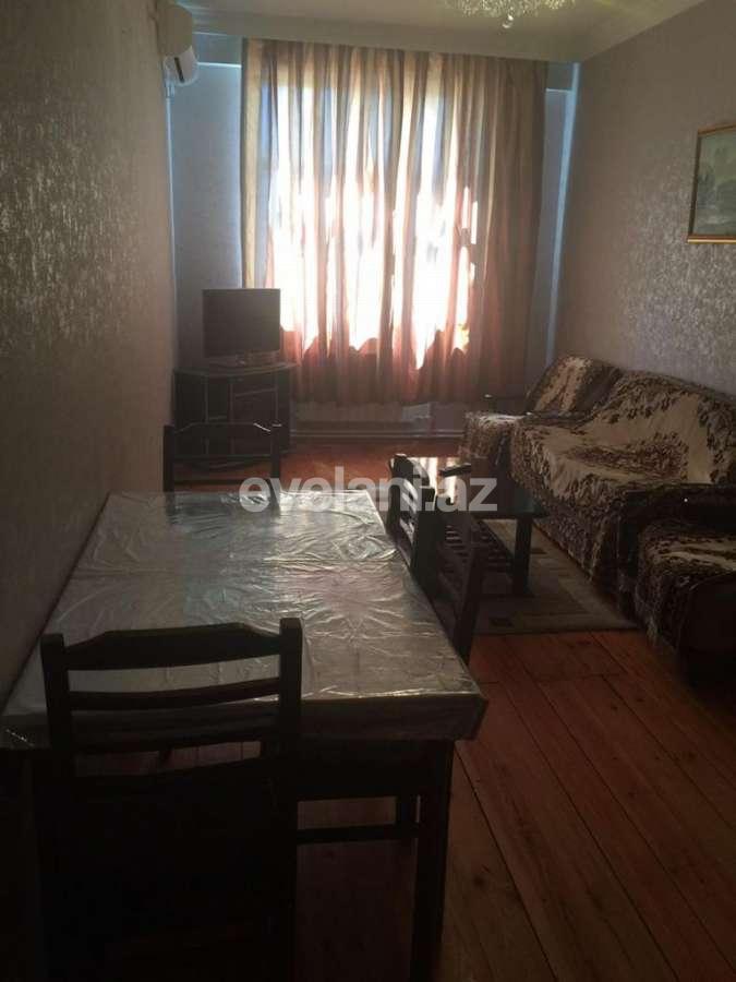Satılır, yeni tikili, 3 otaqlı, 70 m², İnşaatçılar m.