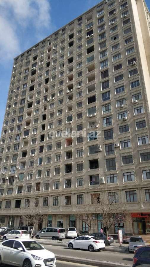 Satılır, yeni tikili, 2 otaqlı, 75 m², İnşaatçılar m.