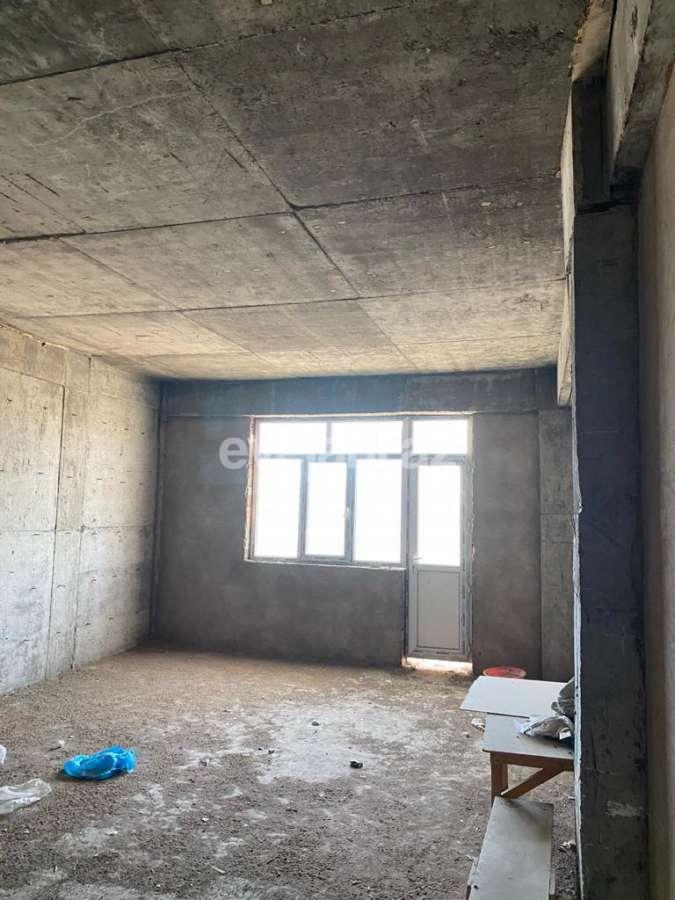 Satılır, yeni tikili, 2 otaqlı, 75 m², İnşaatçılar m.