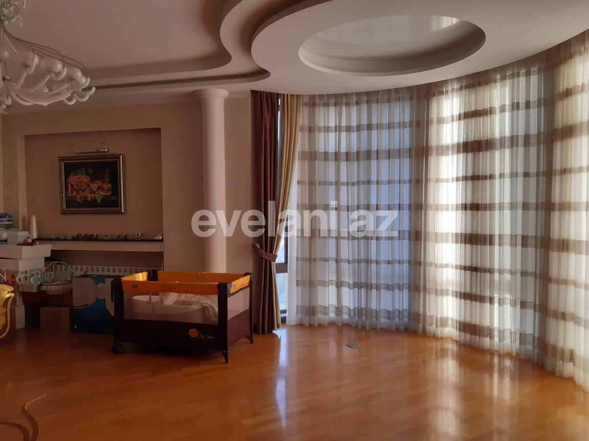 Satılır, yeni tikili, 5 otaqlı, 270 m², 28 may m.