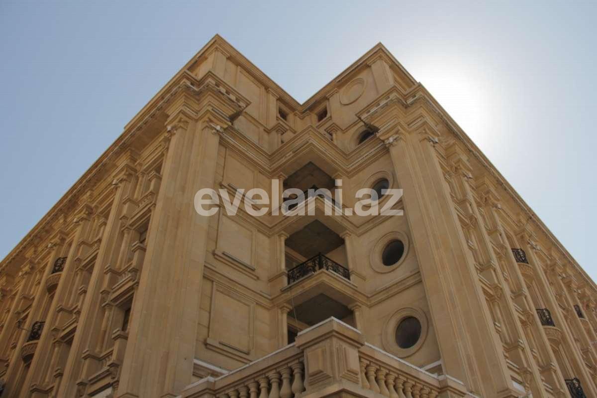 Продаётся, новостройка, 4-комнаты, 335 m², Ичери Шехер m.