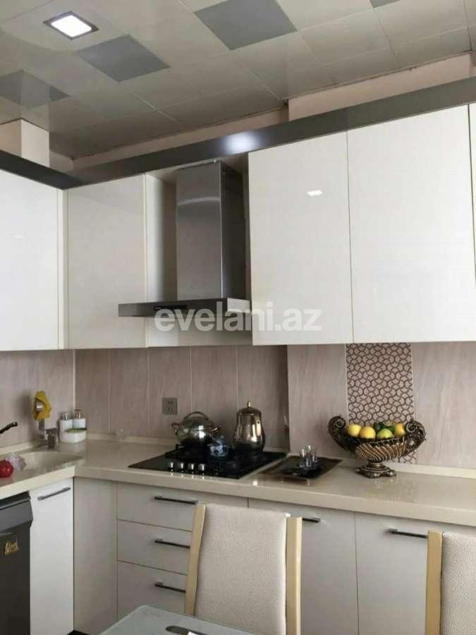 Satılır, yeni tikili, 2 otaqlı, 83 m², İnşaatçılar m.