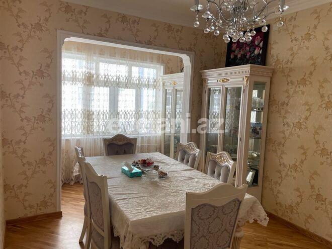 Satılır, köhnə tikili, 4 otaqlı, 90 m², İnşaatçılar m.