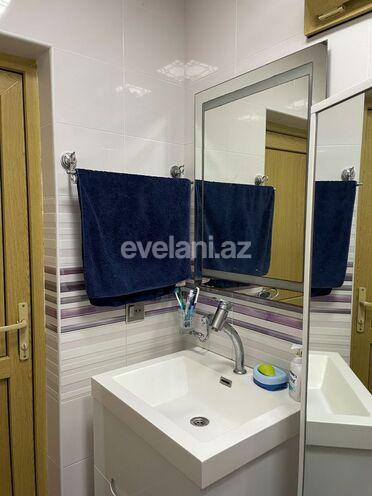 Satılır, köhnə tikili, 4 otaqlı, 90 m², İnşaatçılar m.