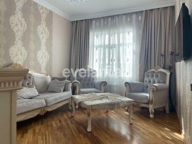 Satılır, köhnə tikili, 4 otaqlı, 90 m², İnşaatçılar m.