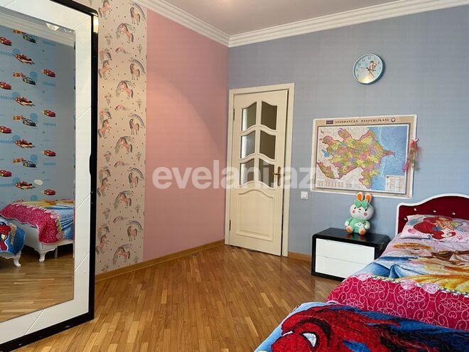 Satılır, köhnə tikili, 4 otaqlı, 90 m², İnşaatçılar m.