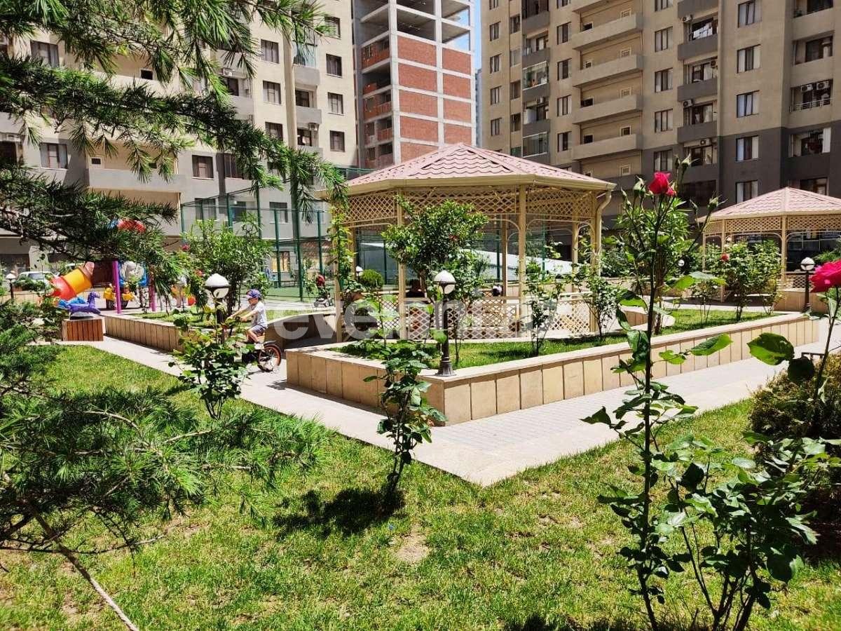 Satılır, yeni tikili, 2 otaqlı, 46 m², Qara Qarayev m.