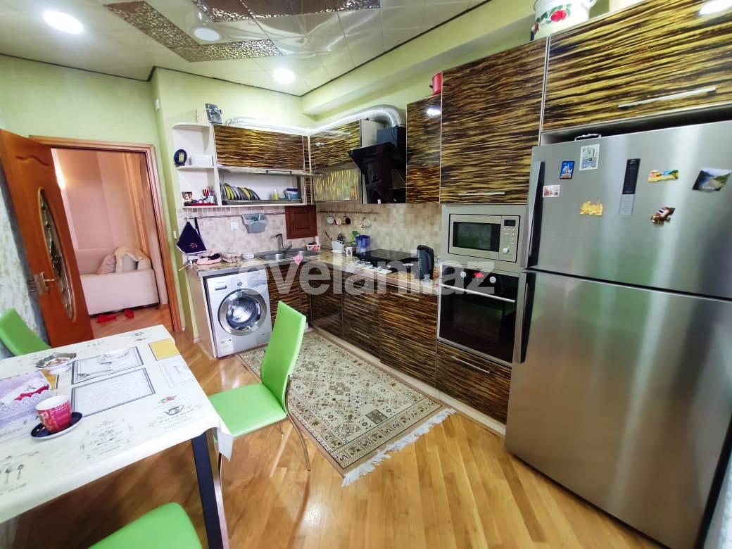 Satılır, yeni tikili, 4 otaqlı, 145 m², Neftçilər m.