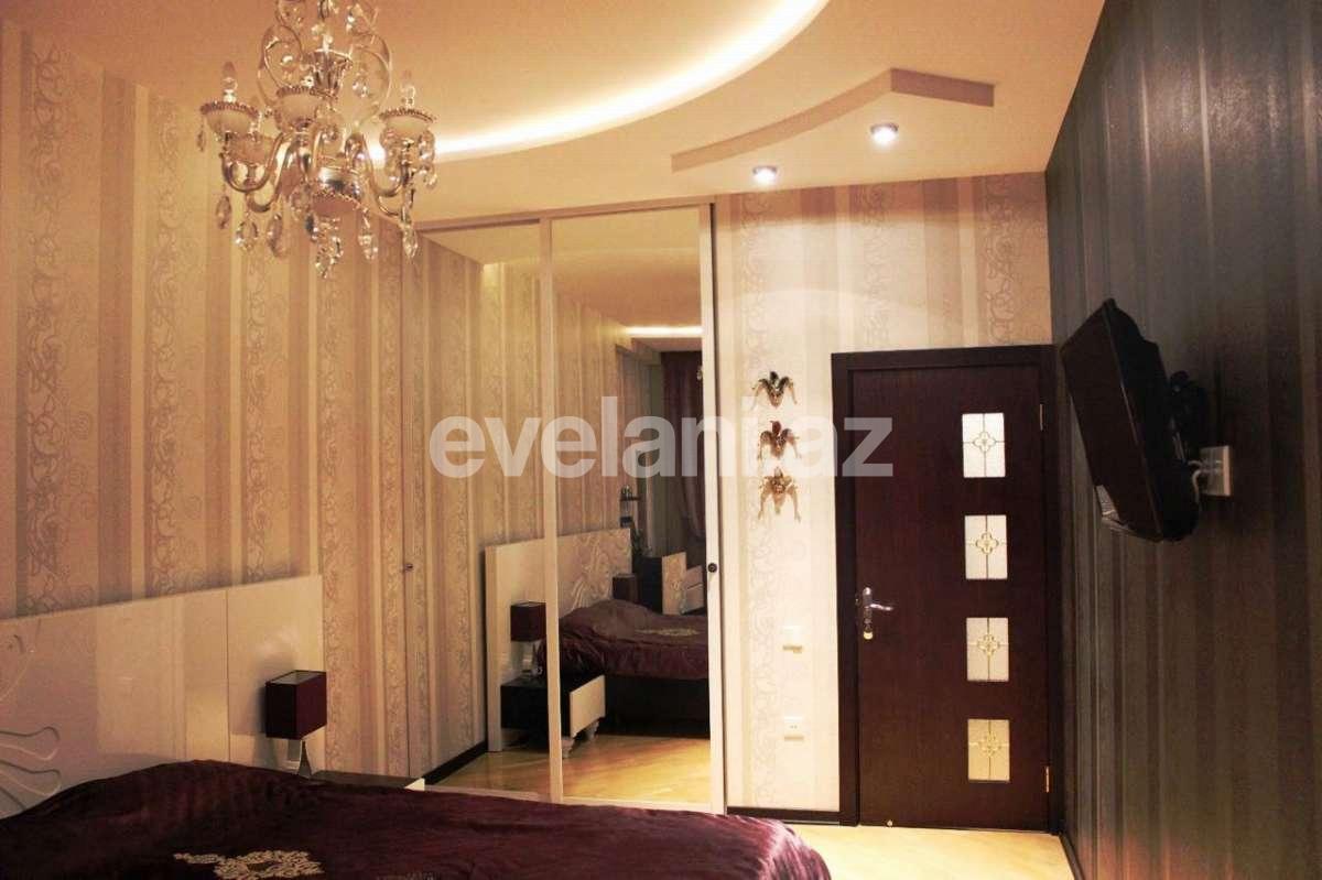 Satılır, yeni tikili, 3 otaqlı, 140 m², İnşaatçılar m.