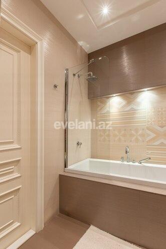 Продаётся, новостройка, 4-комнаты, 250 m², Низами m.