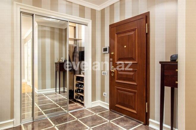 Продаётся, новостройка, 4-комнаты, 250 m², Низами m.