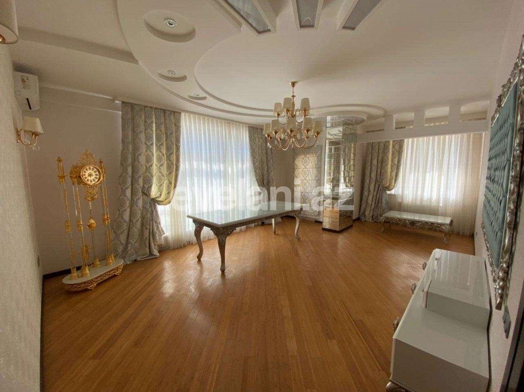 Satılır, yeni tikili, 3 otaqlı, 125 m², Memar Əcəmi m.