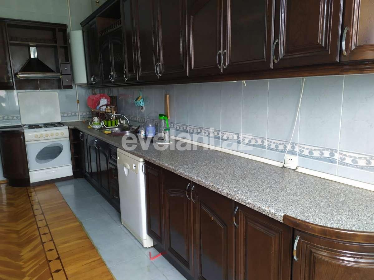 Kirayə verilir, yeni tikili, 5 otaqlı, 360 m², 28 may m.