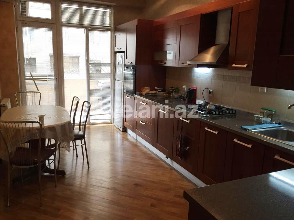 Satılır, yeni tikili, 3 otaqlı, 175 m², Nizami m.