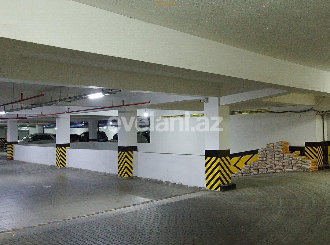 Продаётся, новостройка, 3-комнаты, 135 m², Низами m.