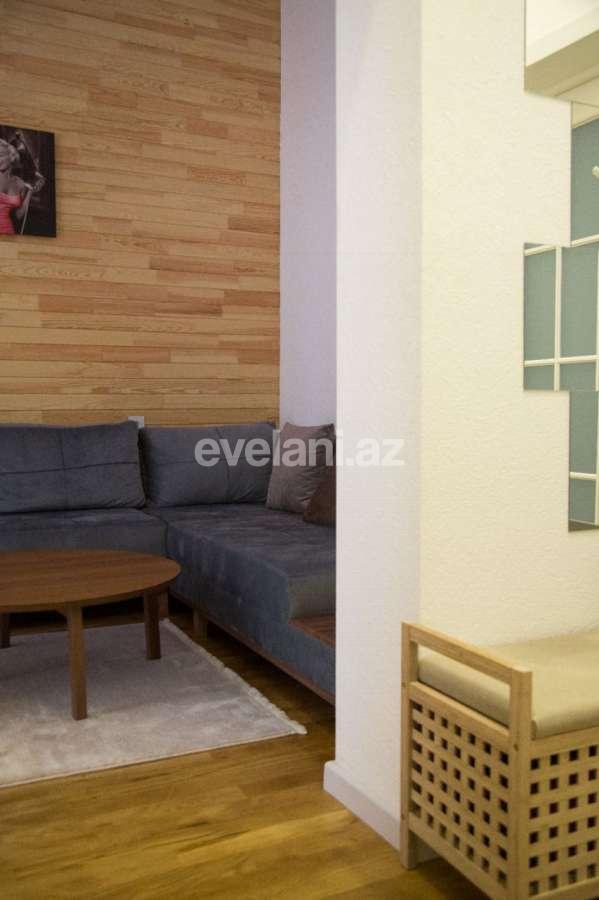 Продаётся, вторичка, 3-комнаты, 65 m², Сахил m.