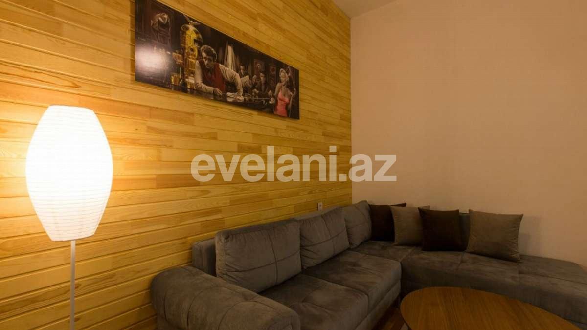 Продаётся, вторичка, 3-комнаты, 65 m², Сахил m.