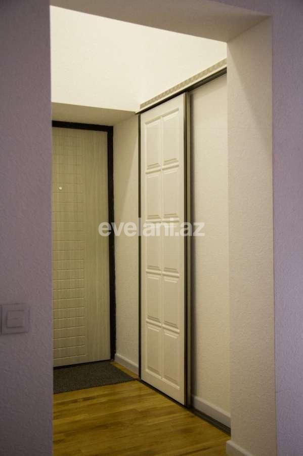 Продаётся, вторичка, 3-комнаты, 65 m², Сахил m.