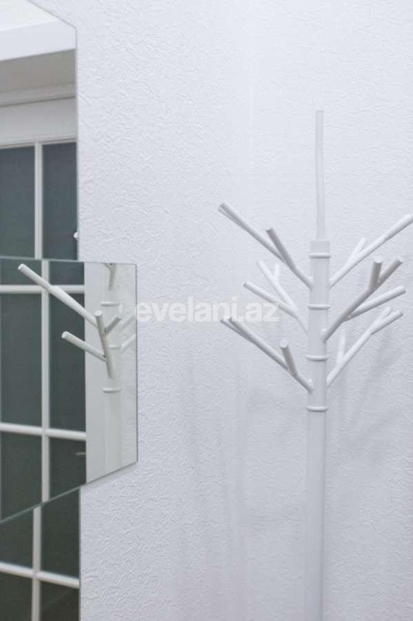 Продаётся, вторичка, 3-комнаты, 65 m², Сахил m.